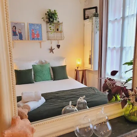 -coeur Historique -my Little Garden - Parking Gratuit 500m -la Clef De Apartament Honfleur