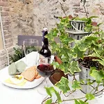 -coeur Historique -my Little Garden - Parking Gratuit 500m -la Clef De Апартаменты